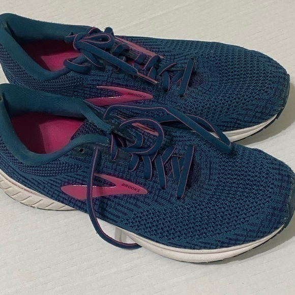 Vintage Brooks revel 3 running shoes Sz 10 - Picture 1 of 9